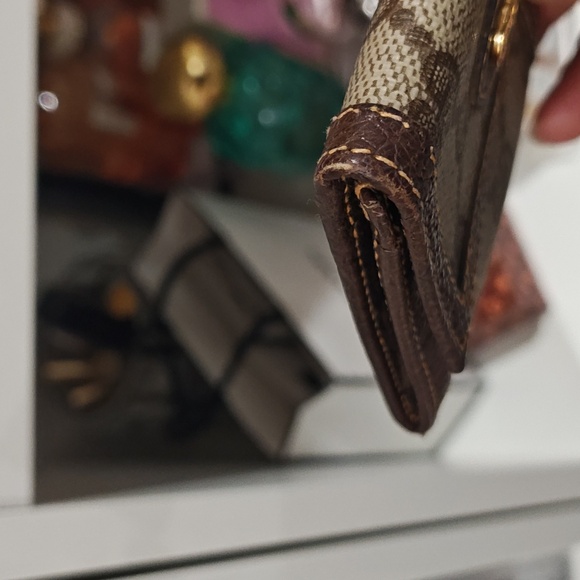 Vintage Gucci Coin Envelope - Picture 4 of 13